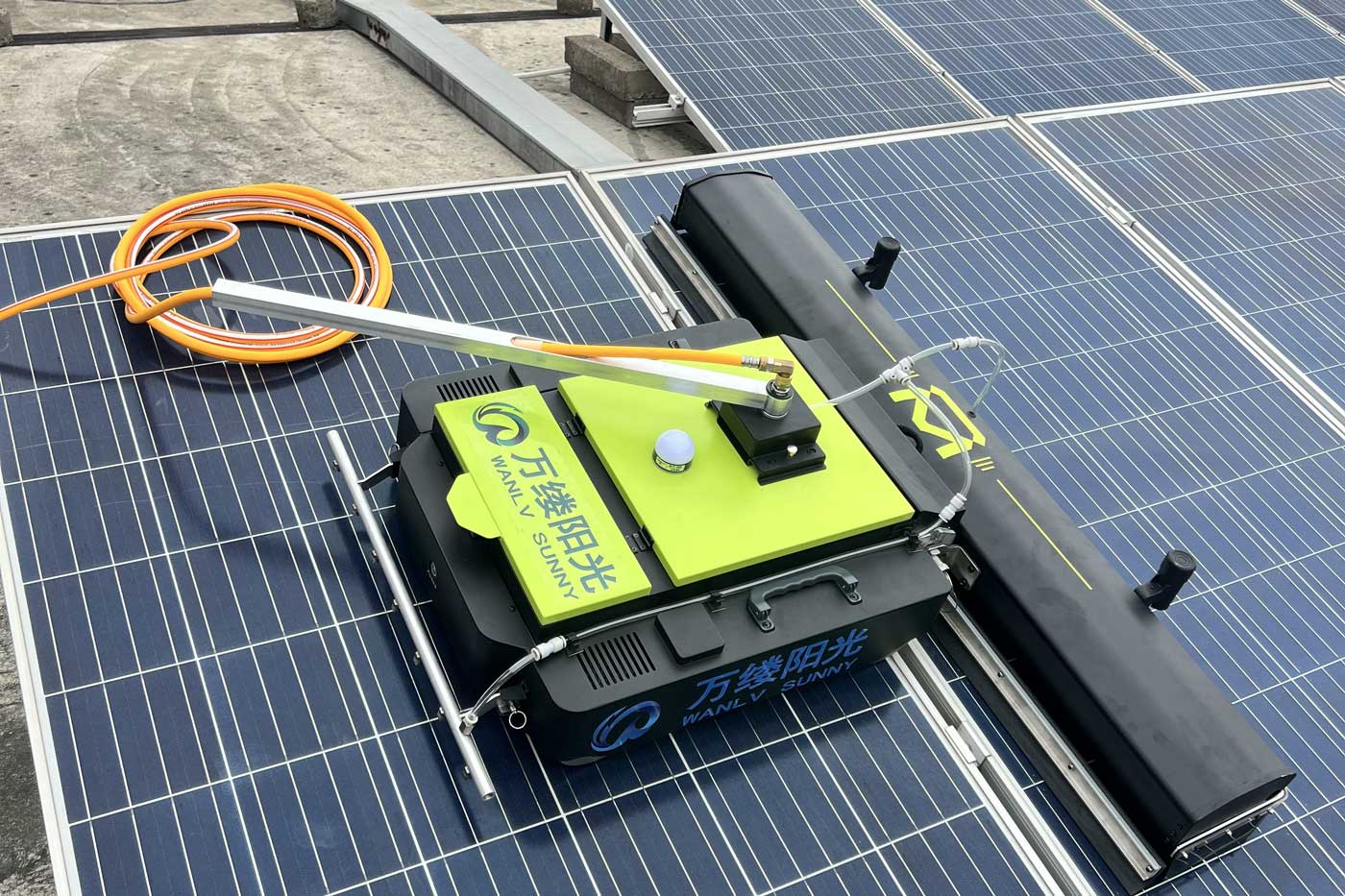 solar panel cleaning robot wls 73s crawler cleaning robot